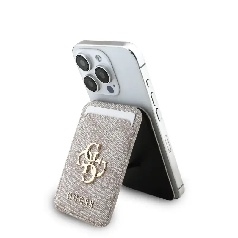 Guess 4G Metal Logo MagSafe Cardslot Peněženka se Stojanem Pink Dokud Zásoby Vydrží